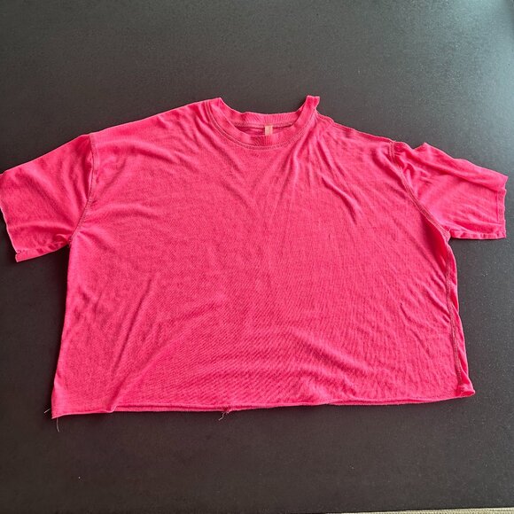 Free People Movement Brush it Off Tee - Medium - Hot Pink - NWOT - Picture 1 of 7